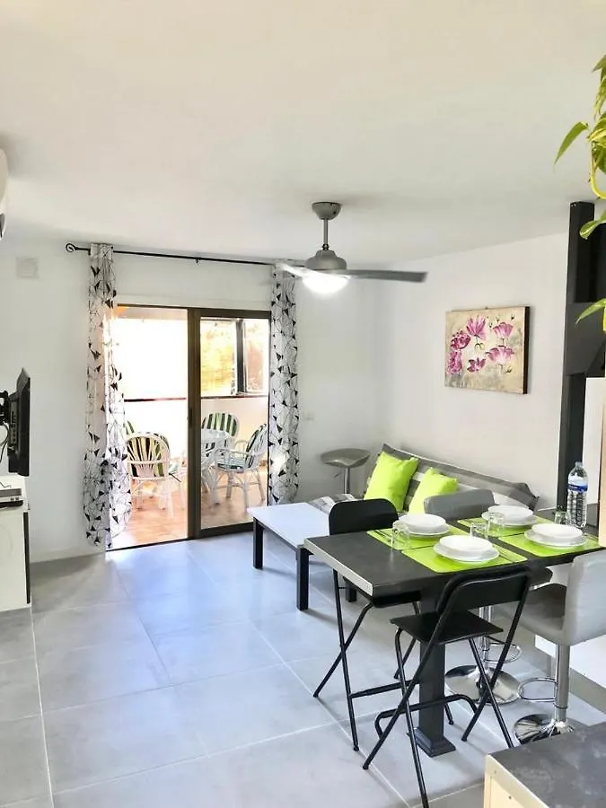 Los Cristianos Center Modern Apartament 0*, Los Cristianos (Tenerife) Spagna